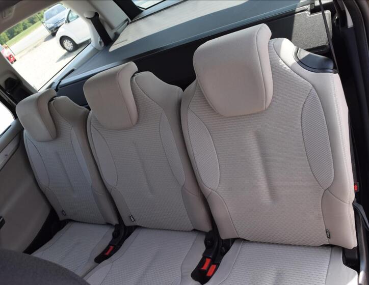 Citroën Grand C4 Picasso 17