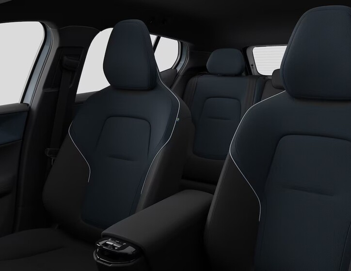 Volvo EX30 7