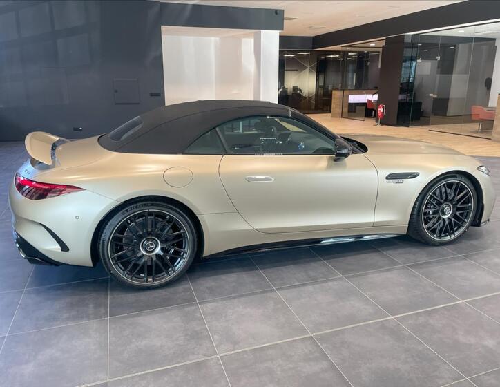 Mercedes-Benz SL 4