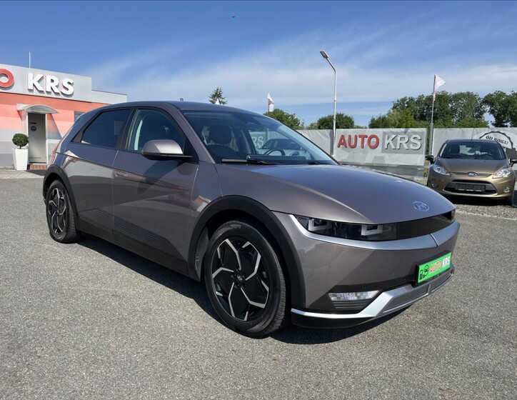Hyundai IONIQ 15