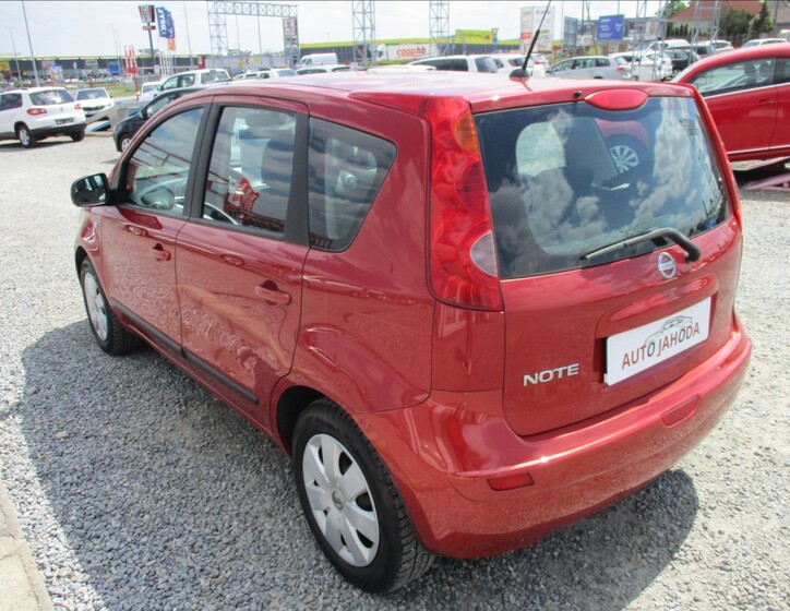Nissan Note 8