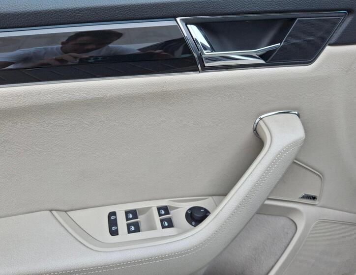 Škoda Superb 33