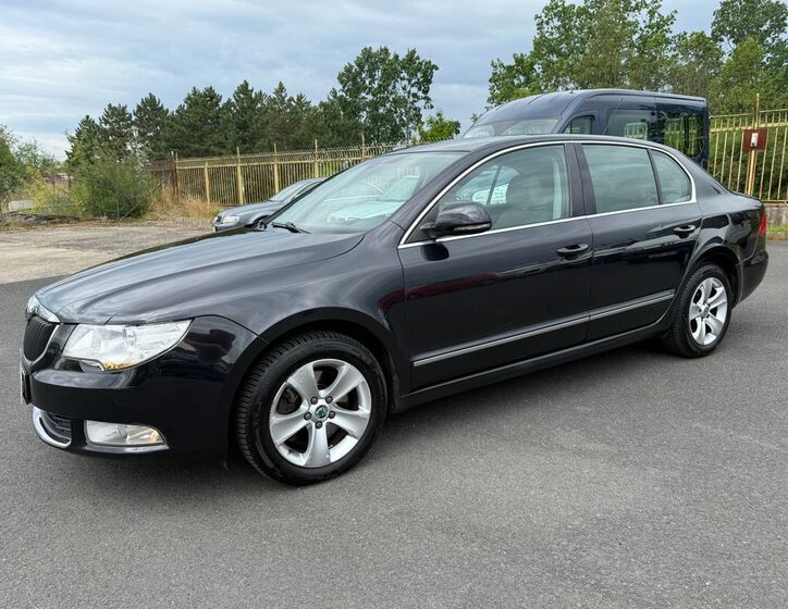Škoda Superb 1