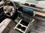 Land Rover Defender 31