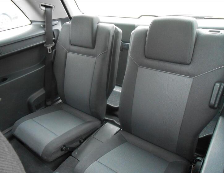 Opel Zafira 17