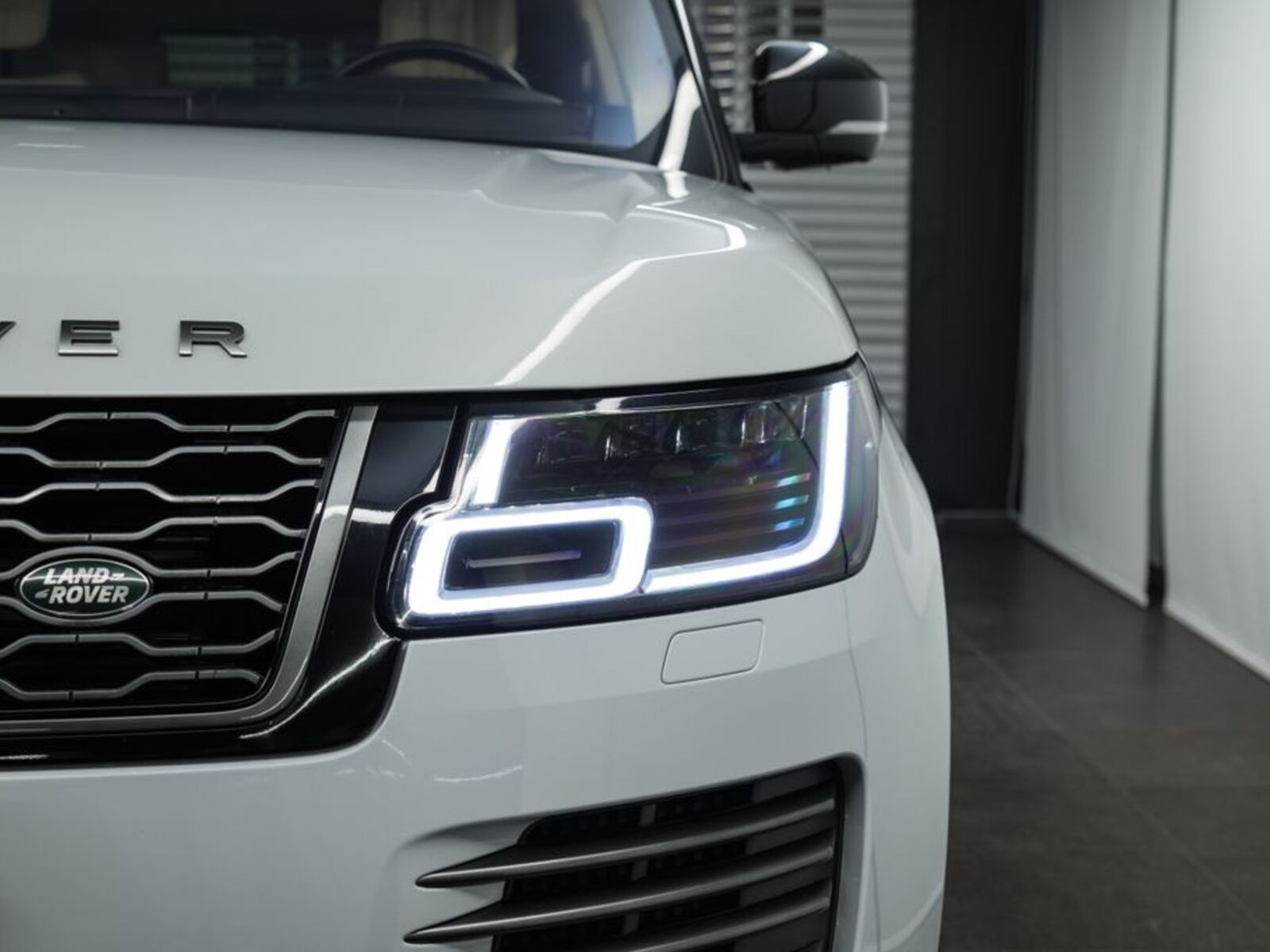 Land Rover Range Rover 18