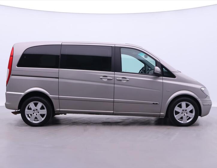 Mercedes-Benz Viano 8