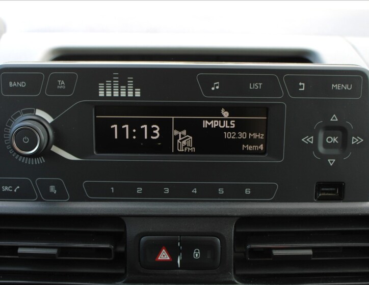 Peugeot Rifter 11