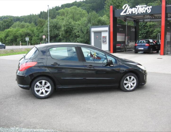 Peugeot 308 7