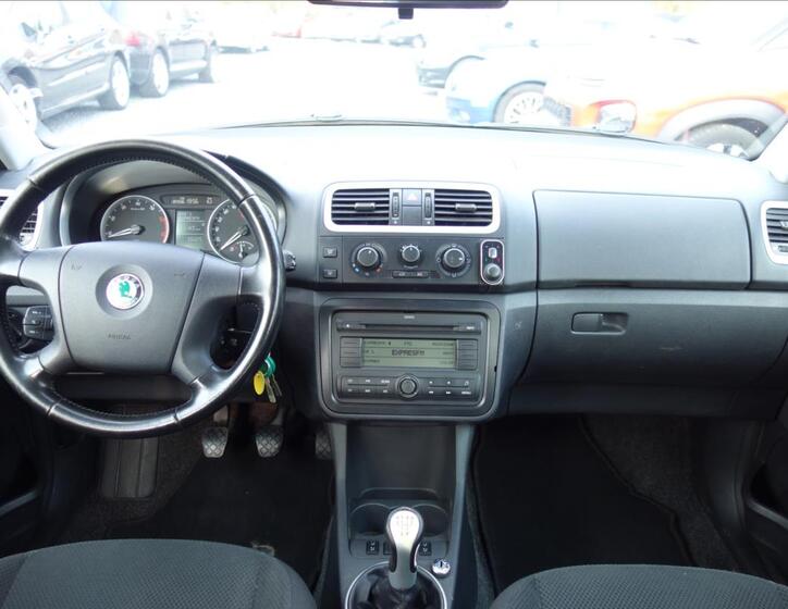 Škoda Fabia 16