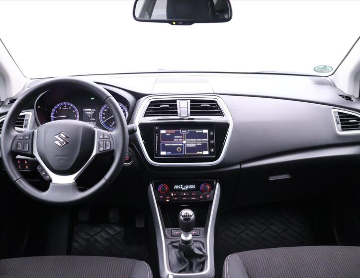 Suzuki SX4 S-Cross 24