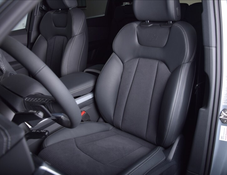 Audi Q7 10