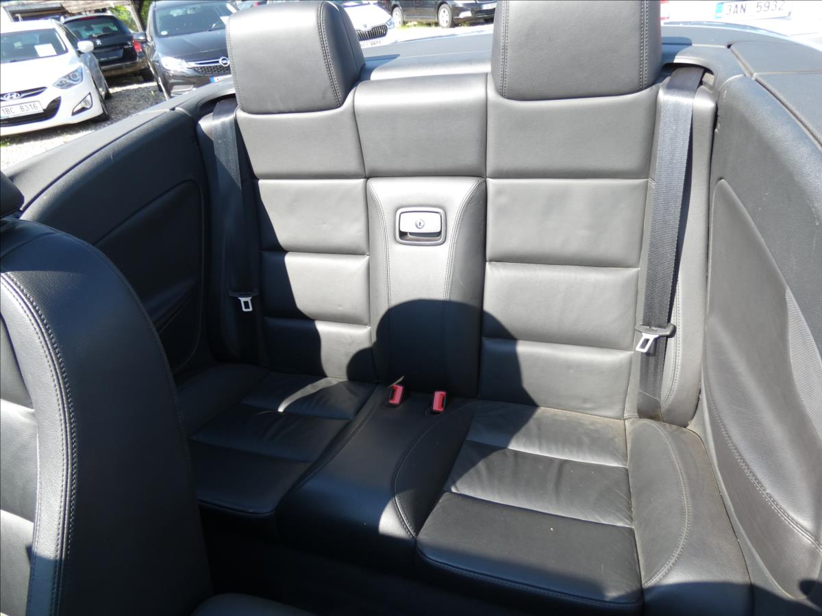 Volkswagen EOS