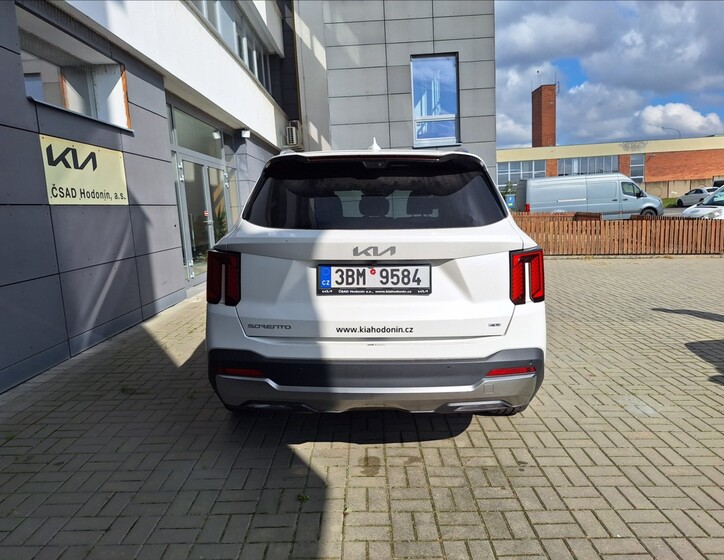 KIA Sorento 6