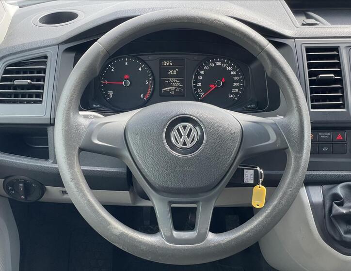 Volkswagen Transporter 8