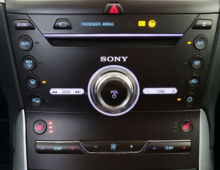 Ford Galaxy 16