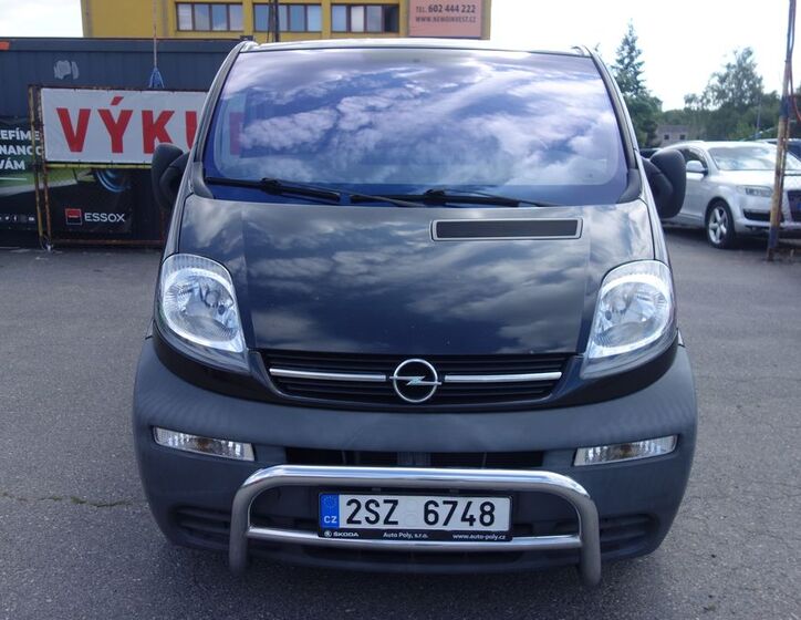 Renault Trafic 4
