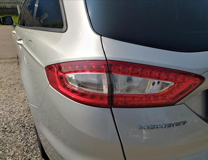 Ford Mondeo 24