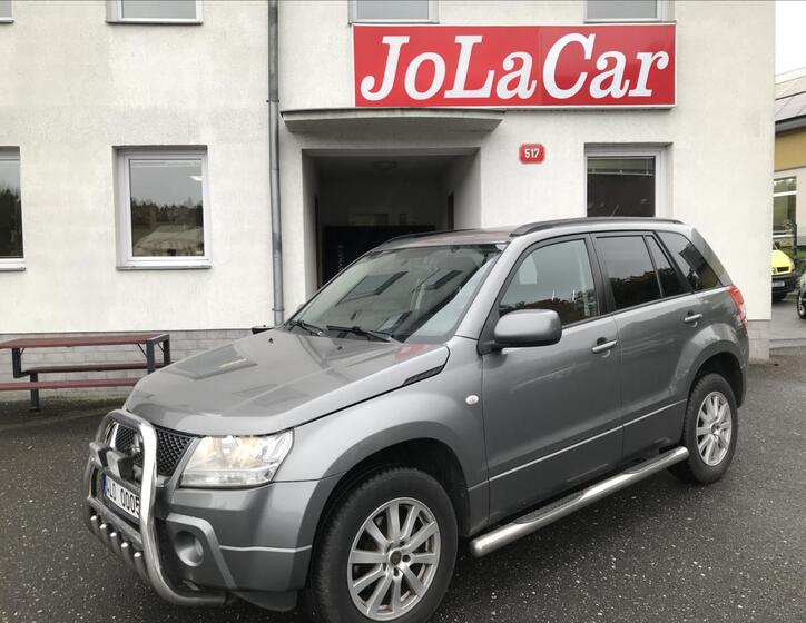Suzuki Grand Vitara 1