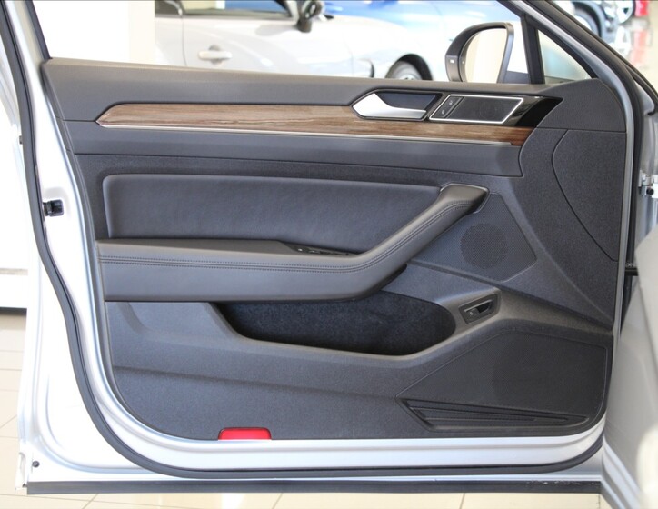Volkswagen Passat 18
