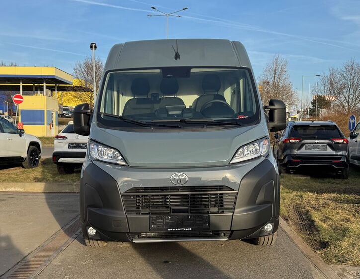 Toyota Proace Max 2