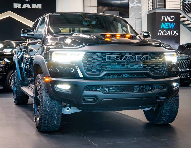 Dodge RAM 8