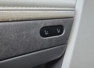 Hyundai IONIQ 12