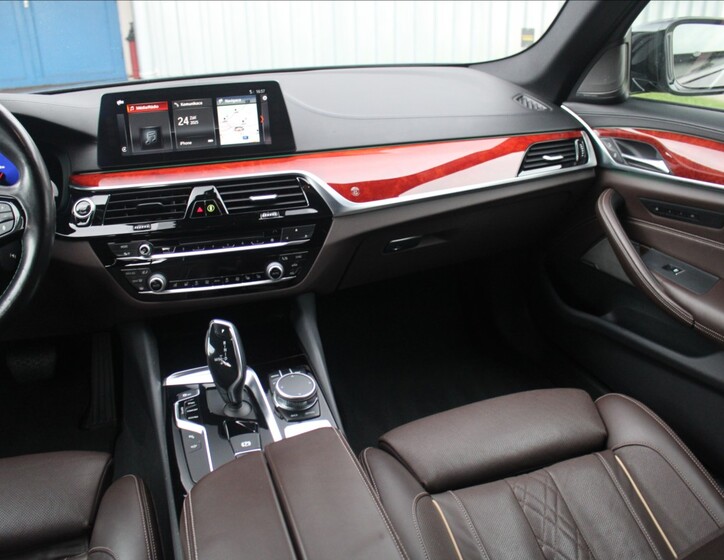 Alpina D5 23