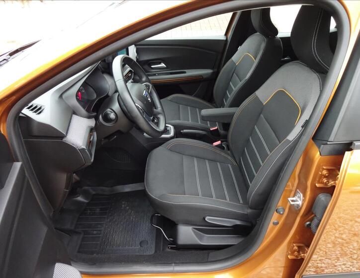 Dacia Sandero 16