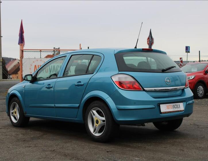 Opel Astra 7