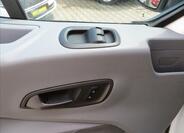 Ford Transit 12