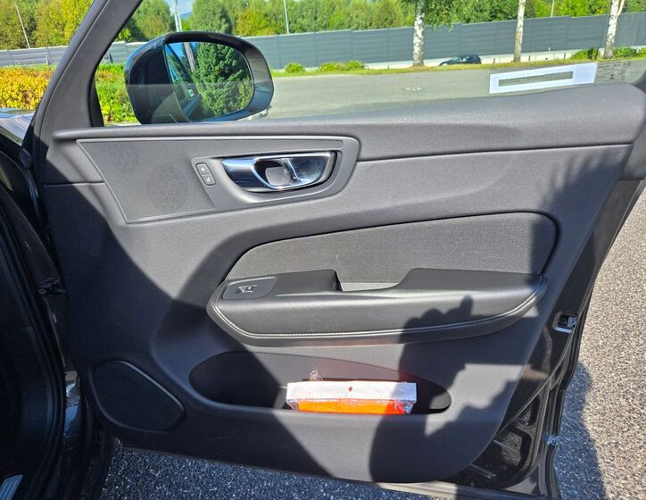 Volvo XC60 15