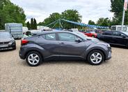 Toyota C-HR 4