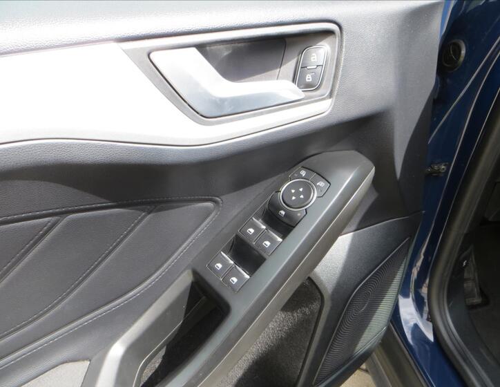 Ford Focus 11