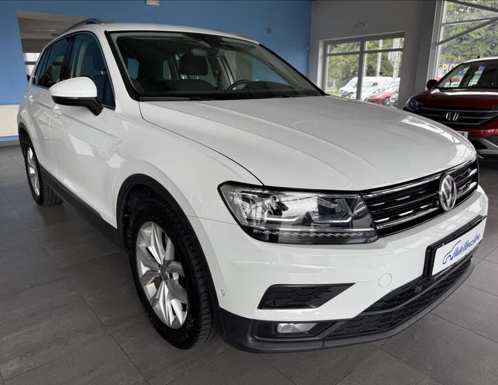 Volkswagen Tiguan 1