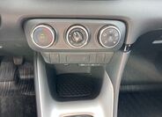 Toyota Yaris 23