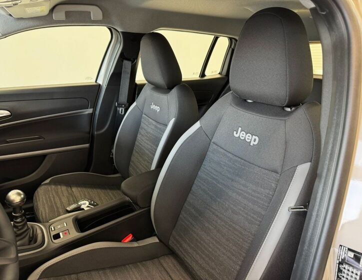 Jeep Avenger 11