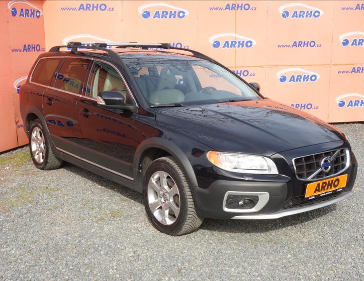 Volvo XC70 1