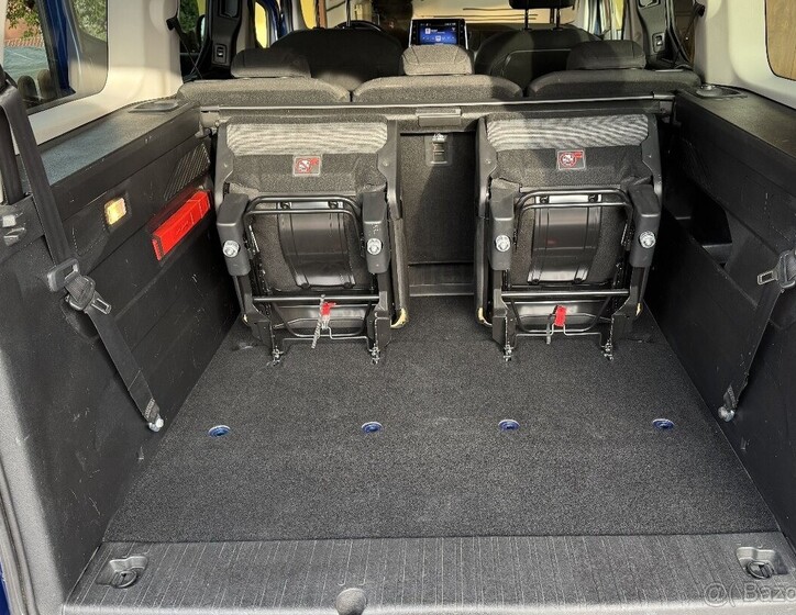 Toyota ProAce 13