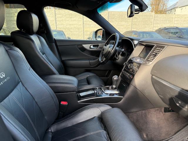 Infiniti FX30