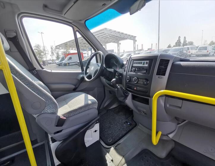 Volkswagen Crafter 8