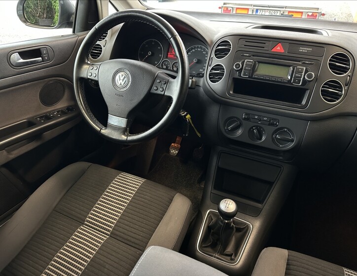 Volkswagen Golf Plus 11