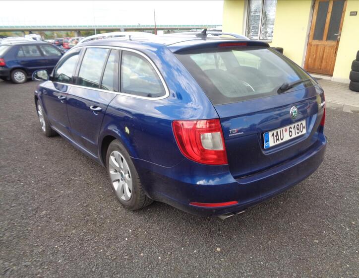 Škoda Superb 6
