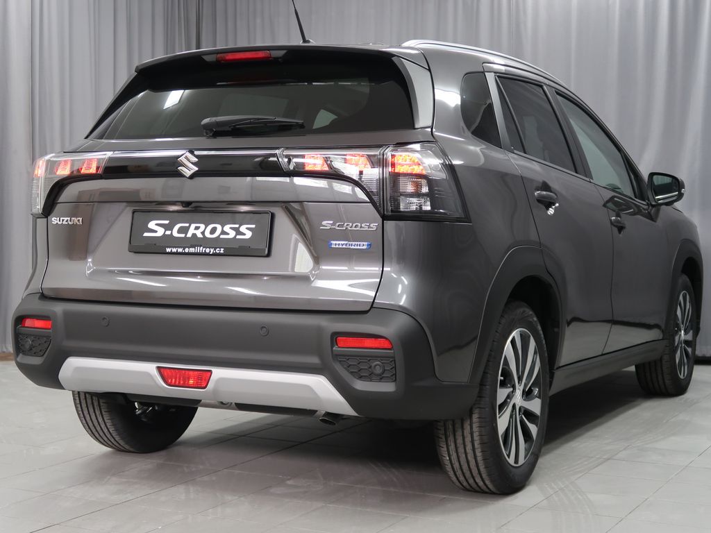 Suzuki S-Cross