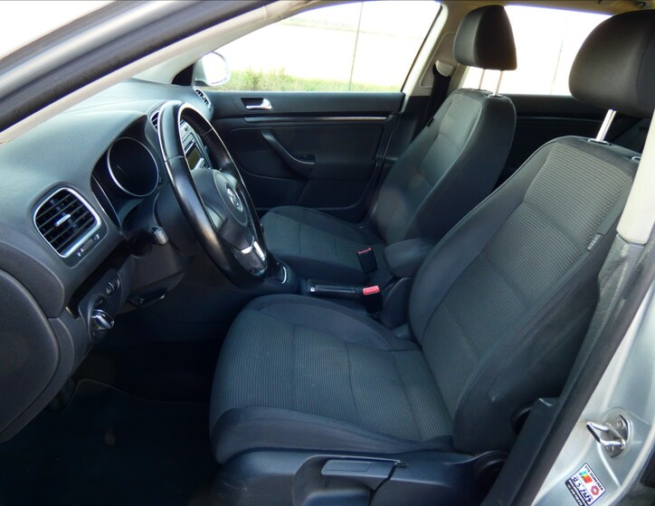 Volkswagen Golf 8