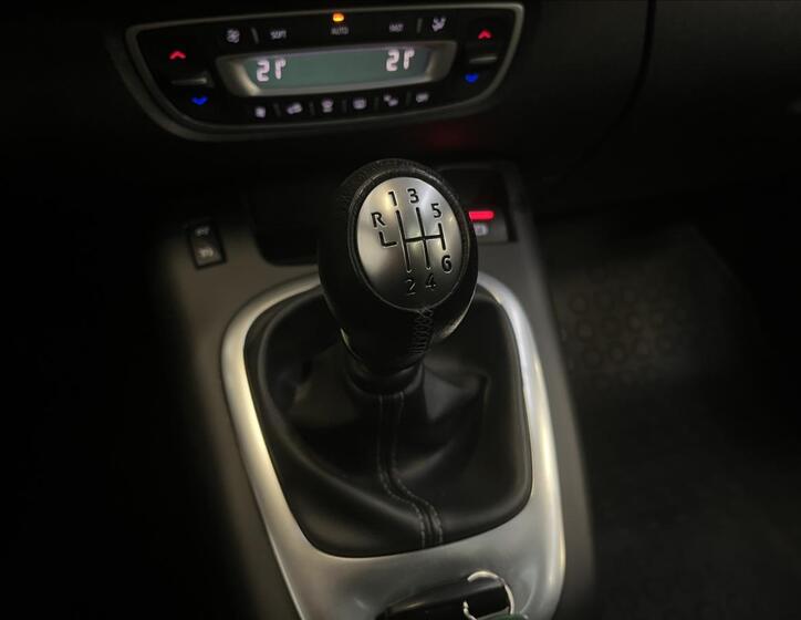 Renault Grand Scénic 13