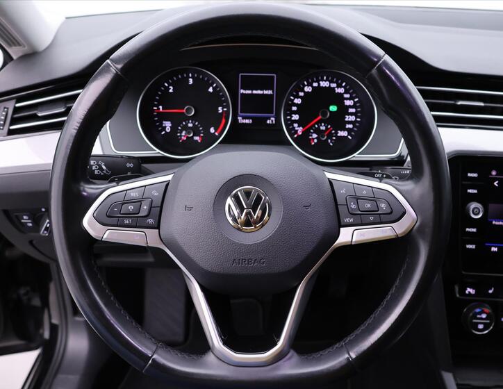 Volkswagen Passat 16