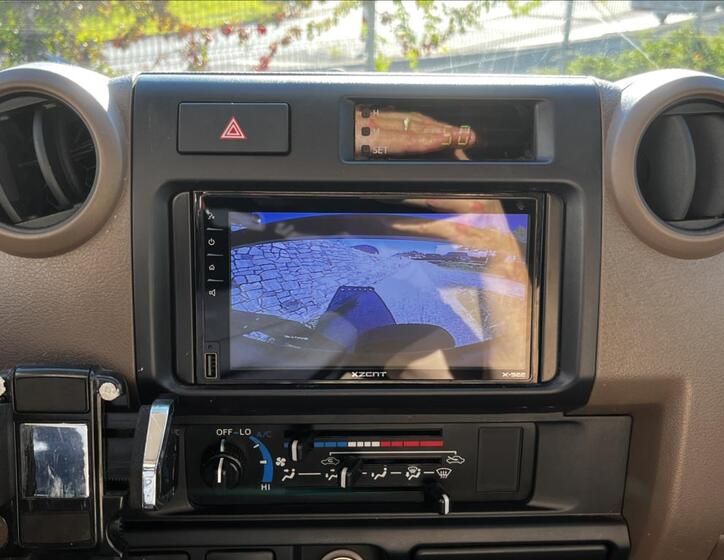 Toyota Land Cruiser 17
