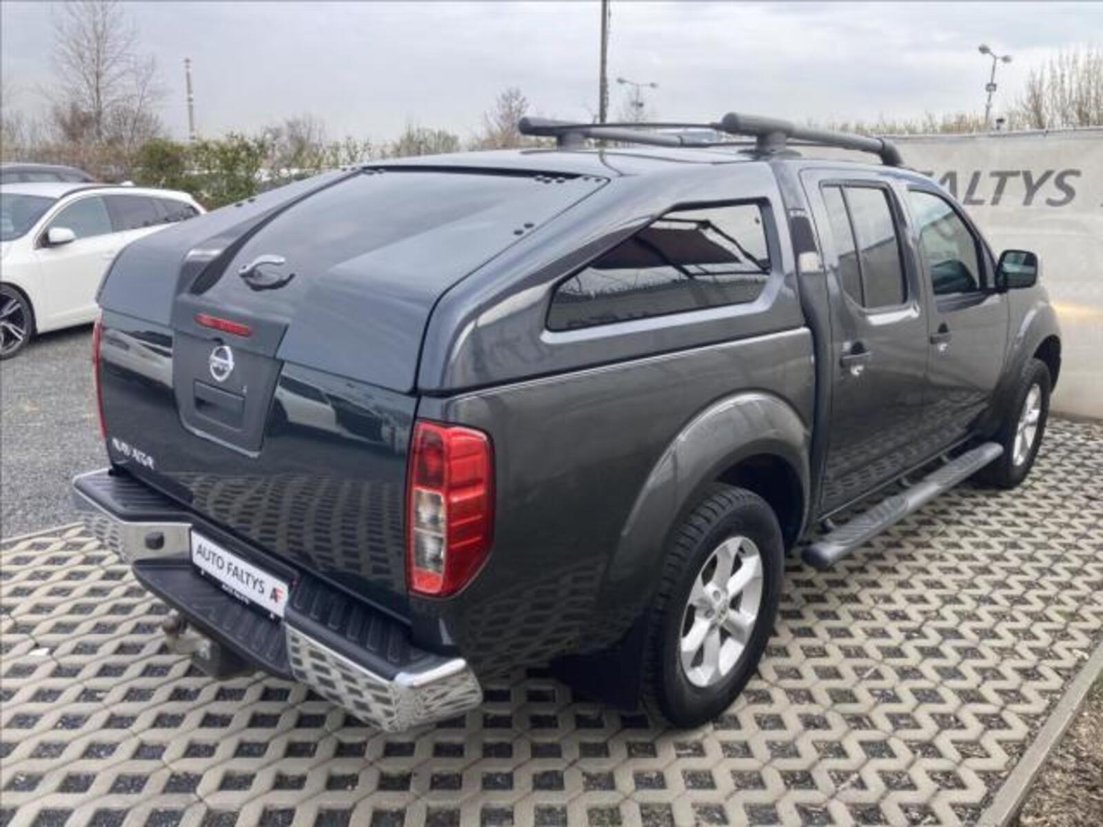 Nissan Navara 7