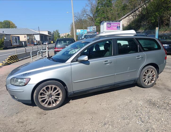 Volvo V50 6